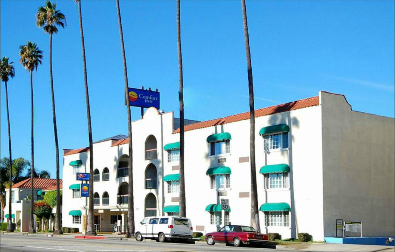 Comfort - West Angeles Zajazd 2*